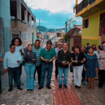 ALCALDE INAUGURA LA PAVIMENTACIÓN DE CALLE DE LA 1a AVENIDA SUR PONIENTE ENTRE 3A Y 4A PONIENTE EN EL BARRIO SAN MARTÍN